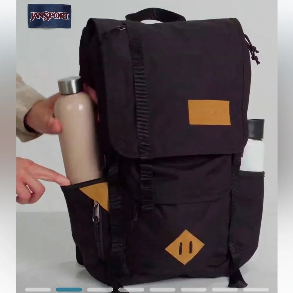 Jansport multiple zipped